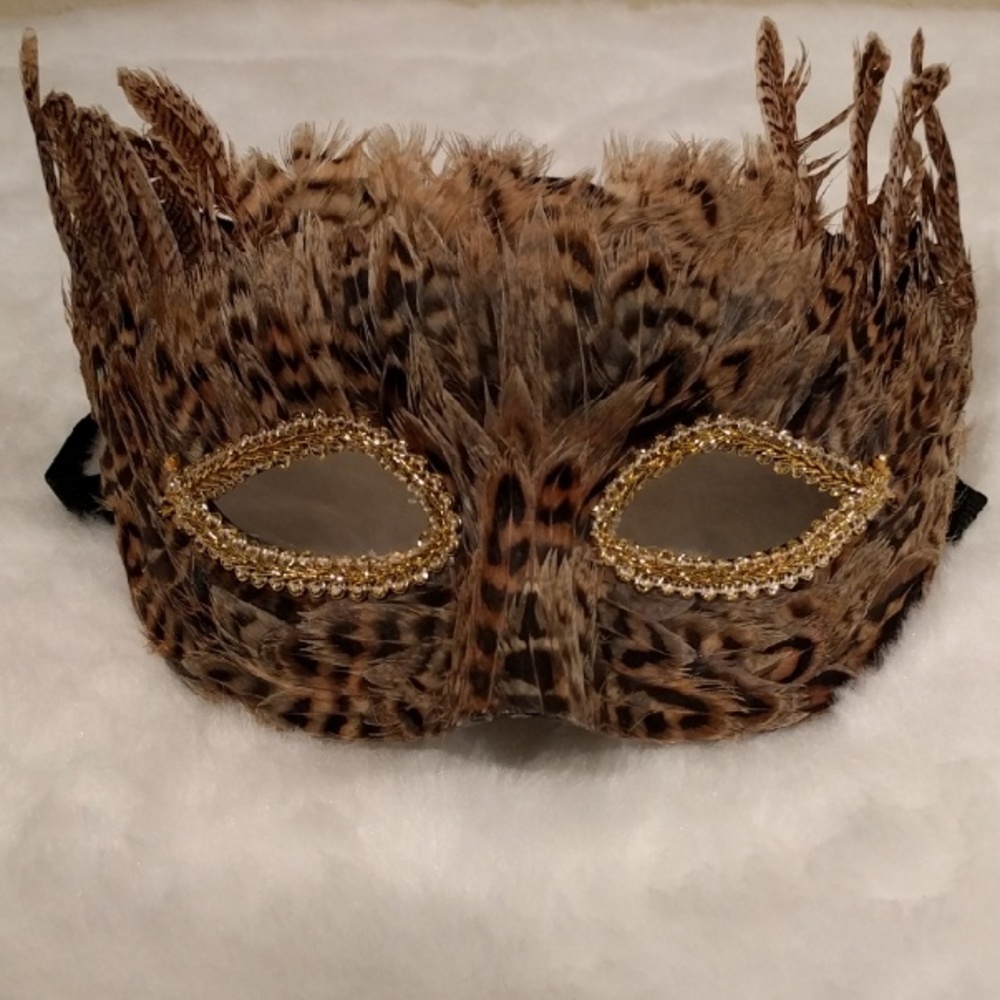 🙌 Closet Closeout 🙌 Sexy Owl Mask